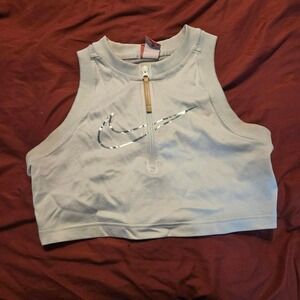 Nike Crop Top